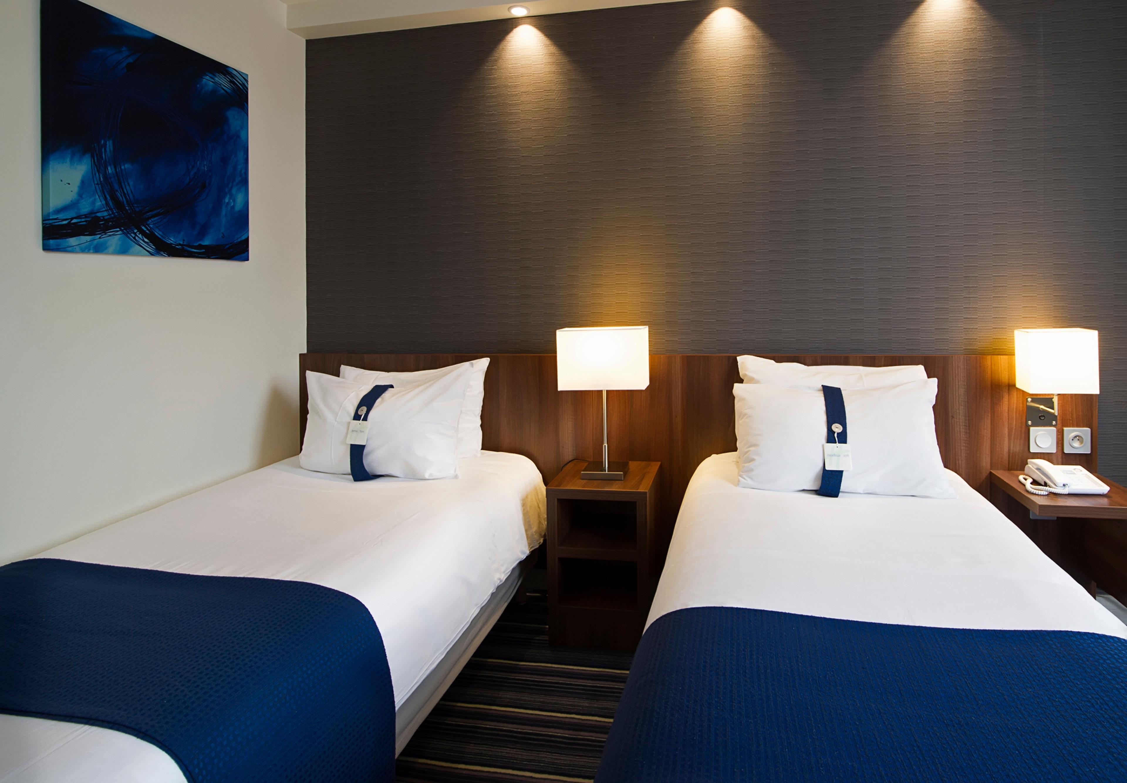Holiday Inn Express Lille Centre By Ihg Екстер'єр фото