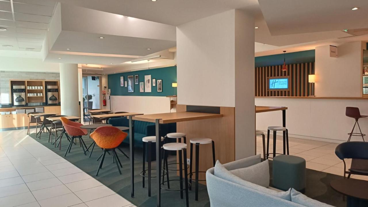 Holiday Inn Express Lille Centre By Ihg Екстер'єр фото