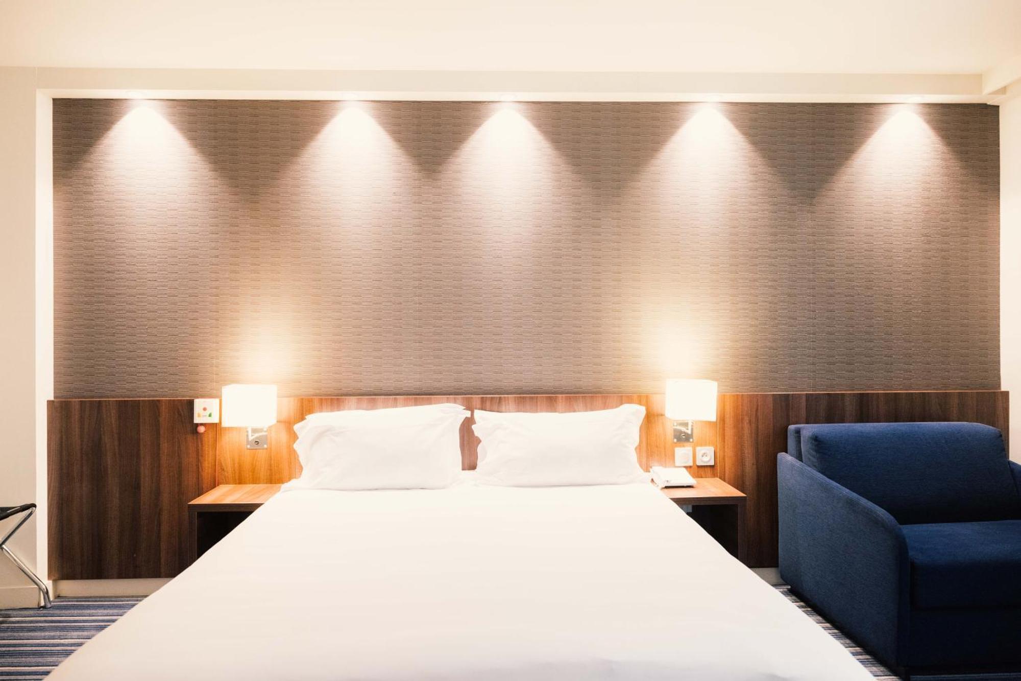 Holiday Inn Express Lille Centre By Ihg Екстер'єр фото