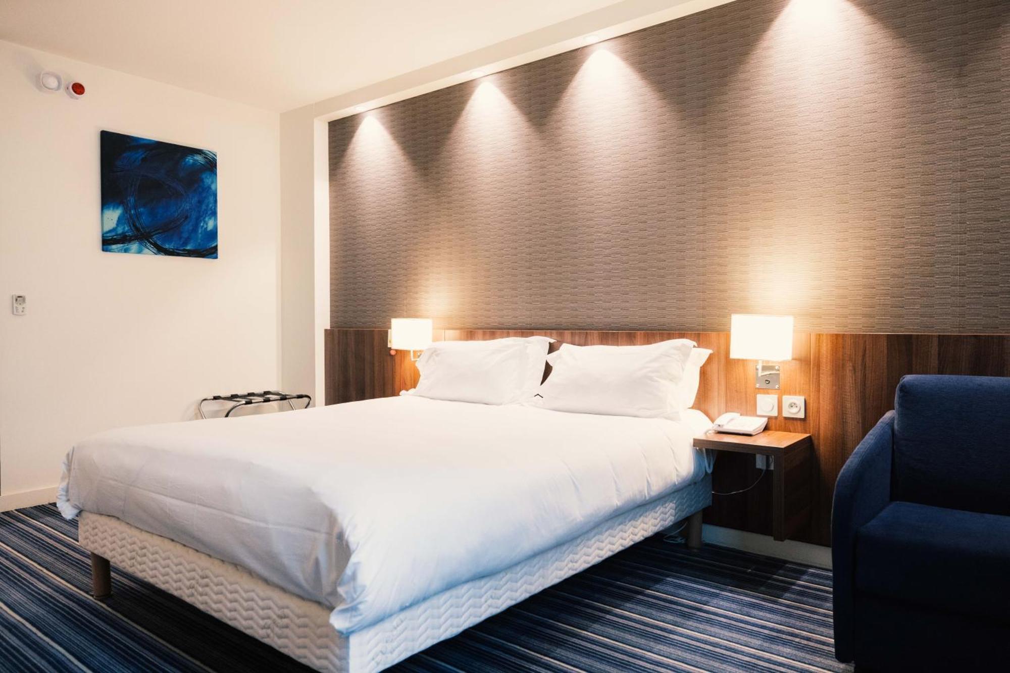 Holiday Inn Express Lille Centre By Ihg Екстер'єр фото