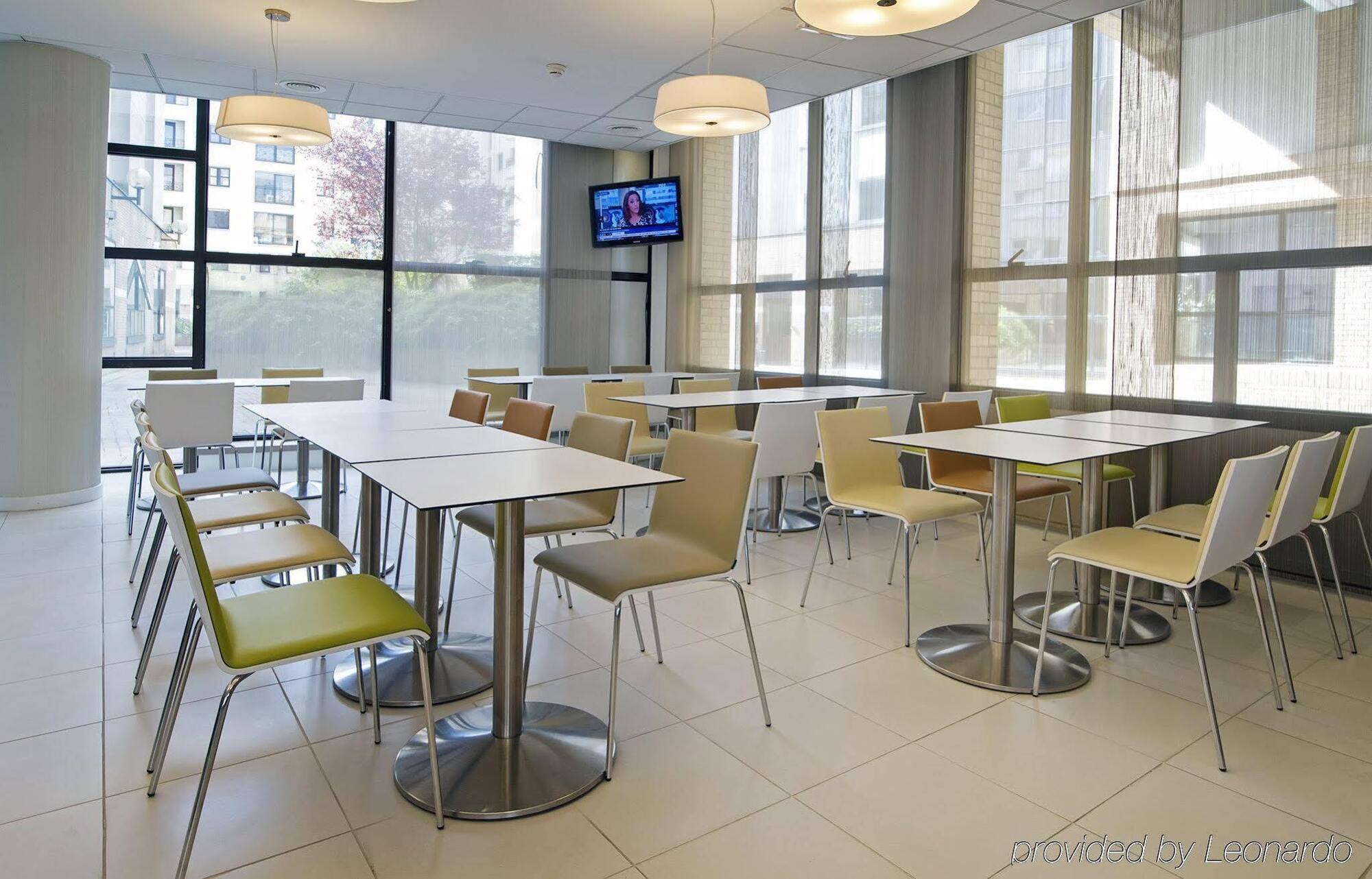 Holiday Inn Express Lille Centre By Ihg Екстер'єр фото